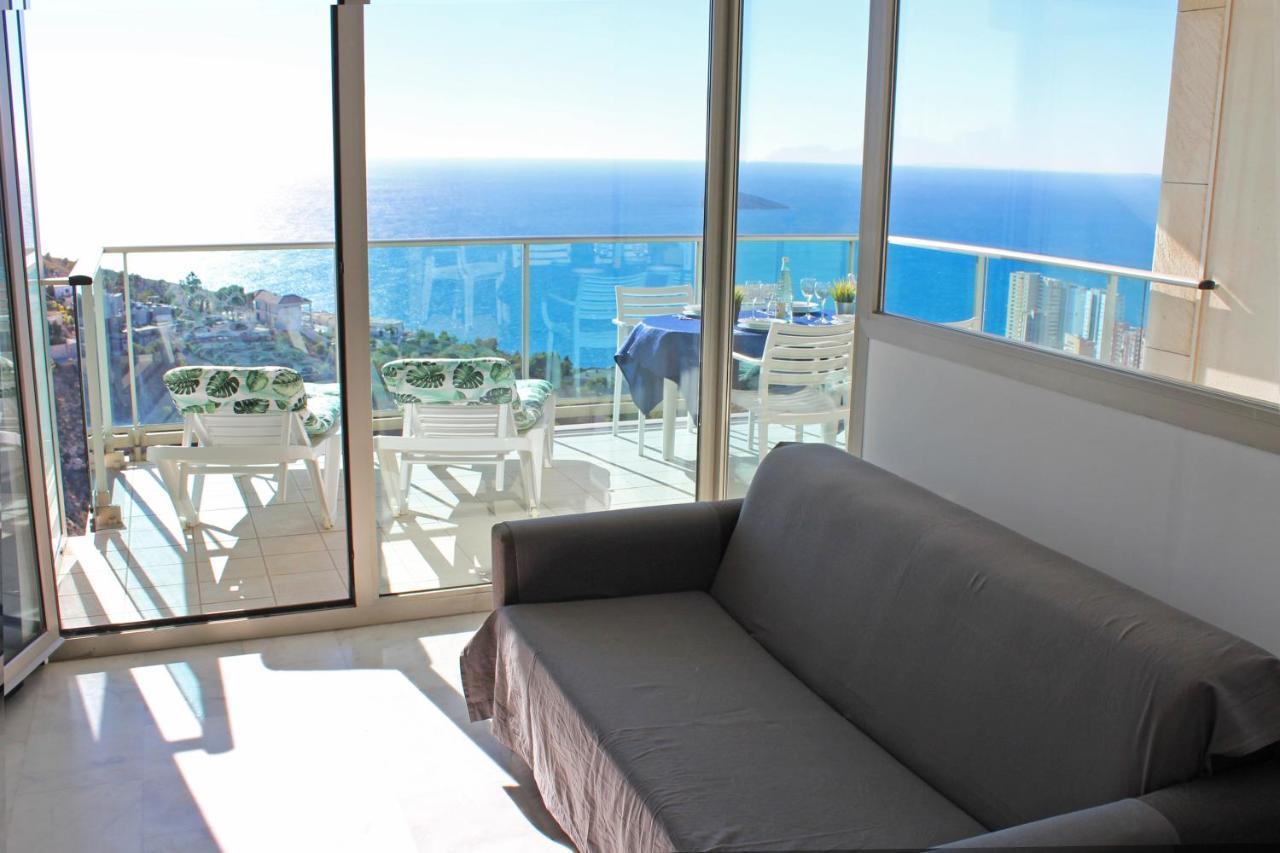 High Rise Apartment On The 39Th Floor With Private Terrace And Sea Views Benidorm Bagian luar foto