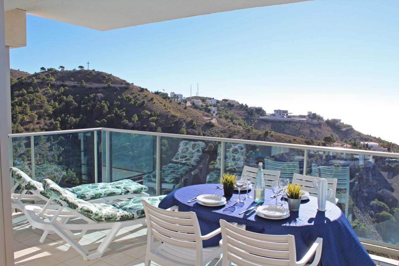 High Rise Apartment On The 39Th Floor With Private Terrace And Sea Views Benidorm Bagian luar foto