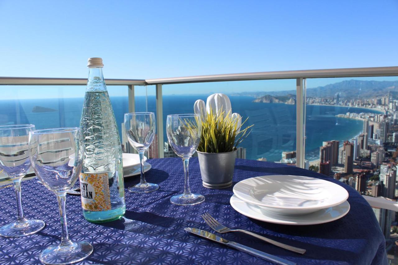 High Rise Apartment On The 39Th Floor With Private Terrace And Sea Views Benidorm Bagian luar foto